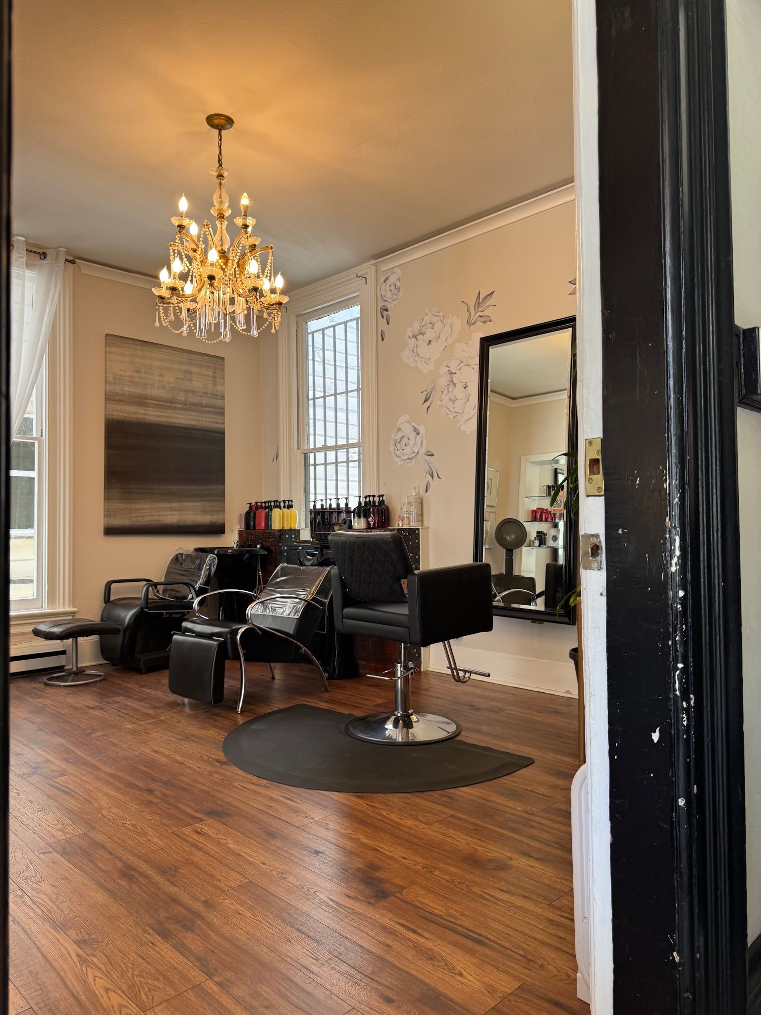 Milvali Salon & Cosmetics