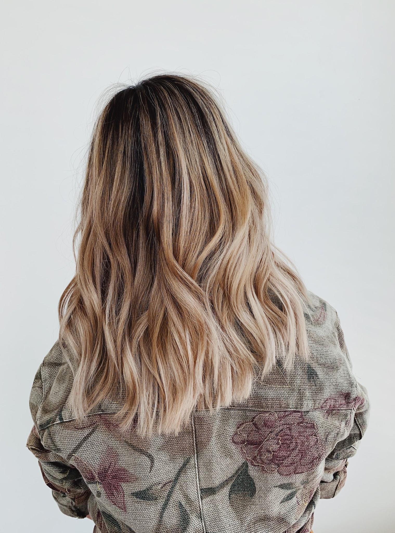 Salon Black