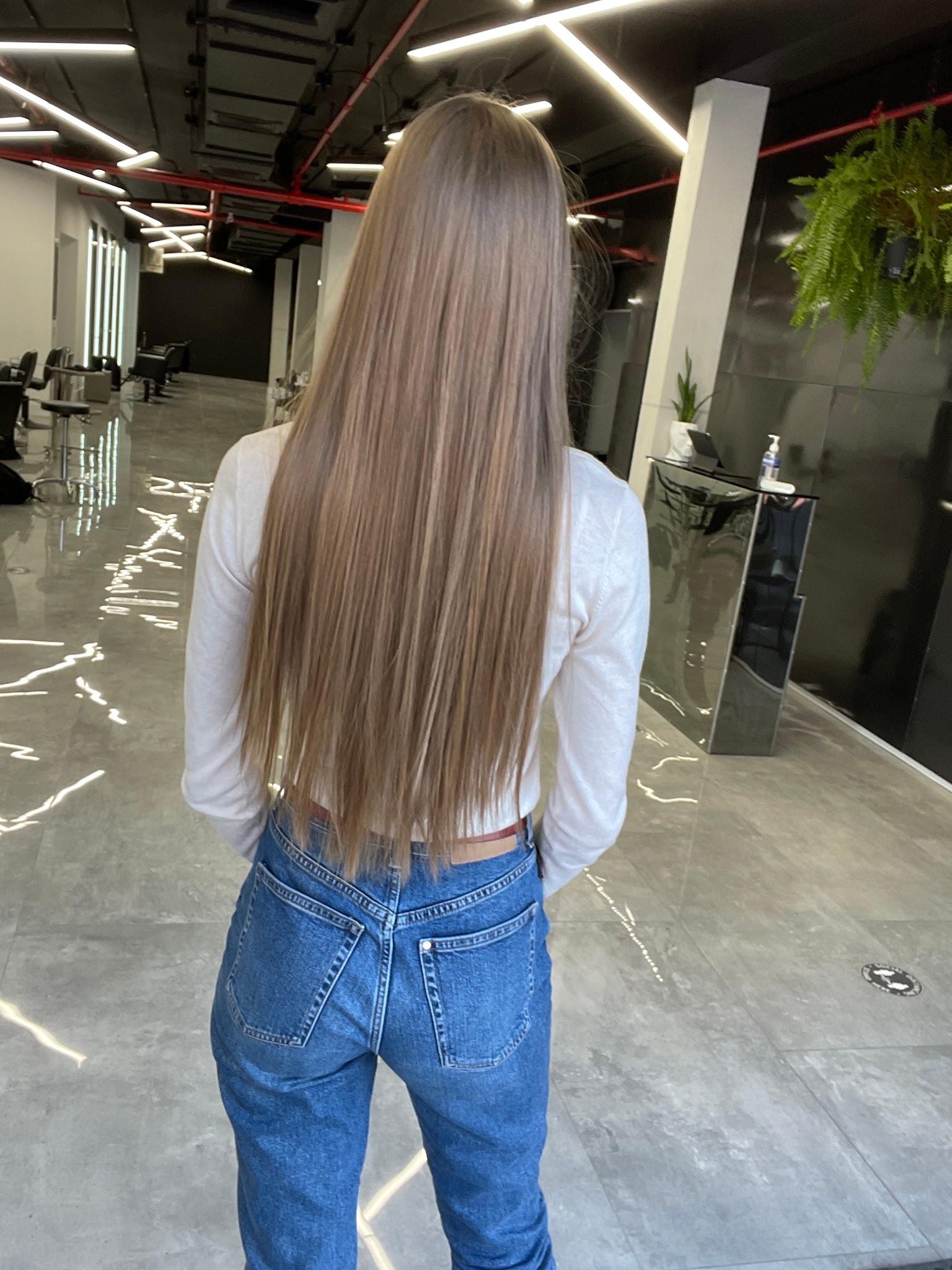 District 87 Salon