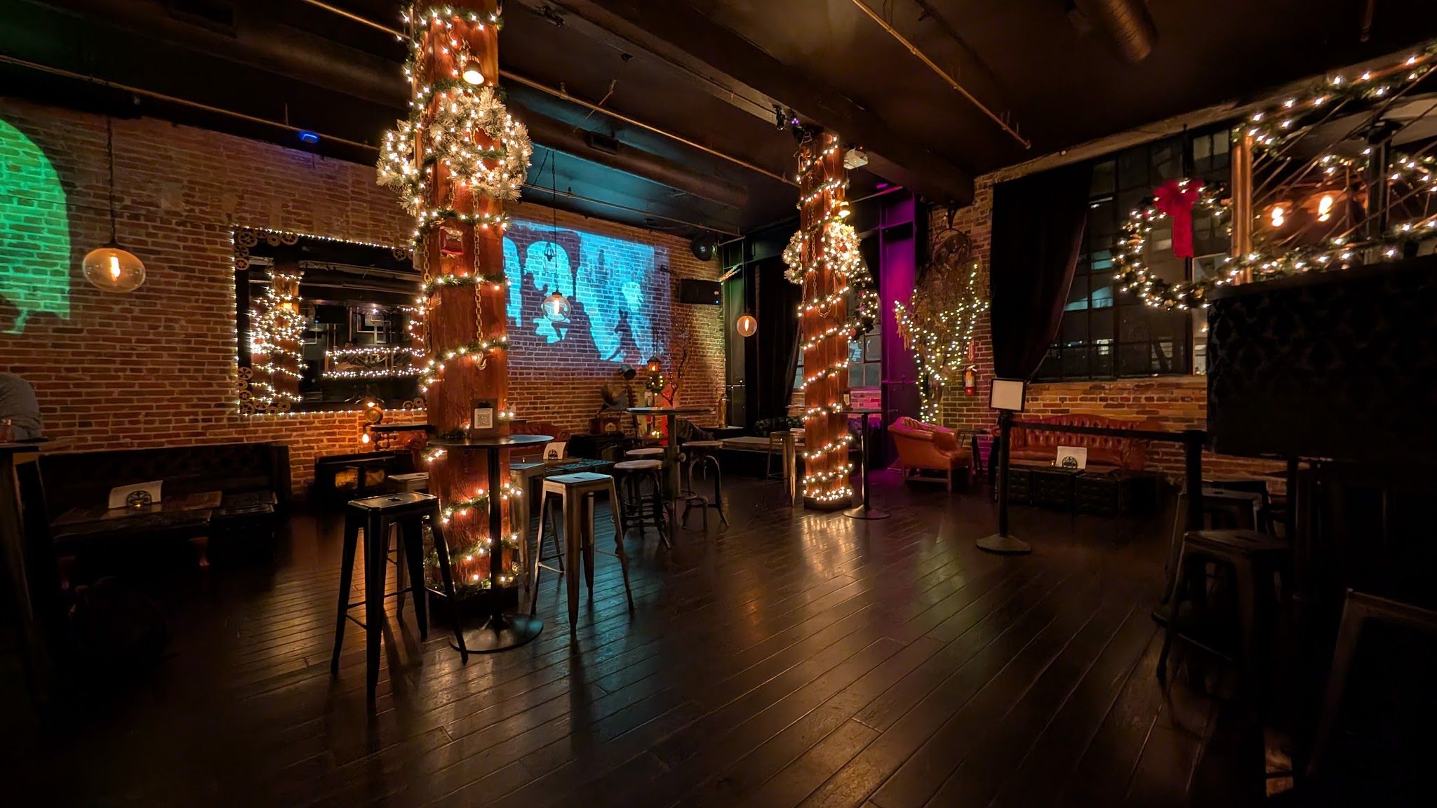 Alchemist Bar & Lounge