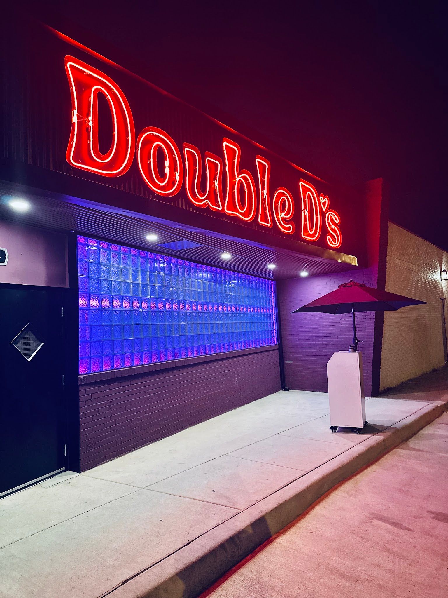 Double D's Bar