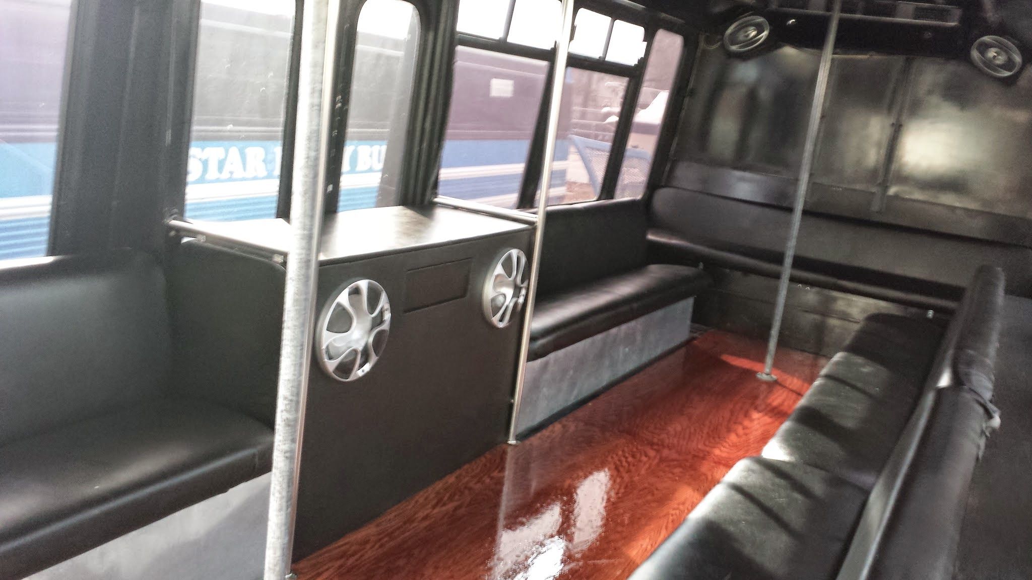 Lonestar Party Buses