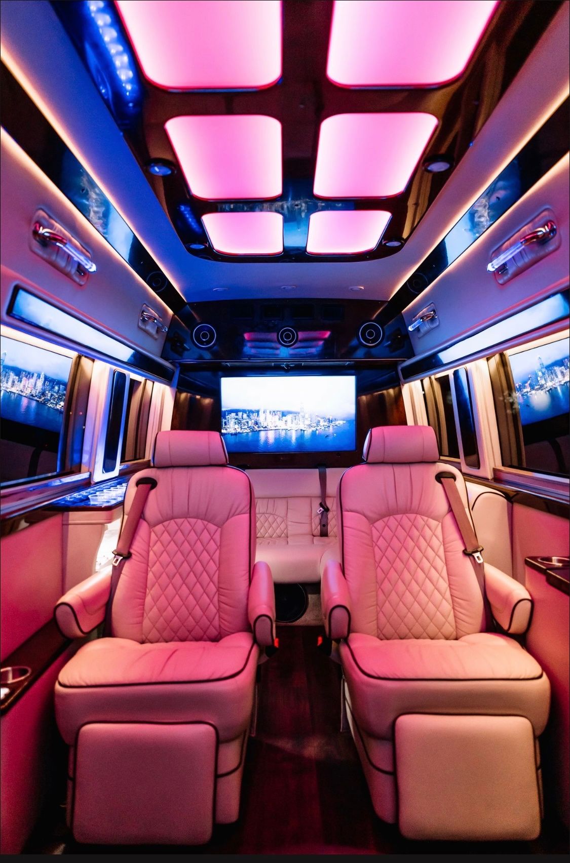 NYC VIP LIMOUSINES