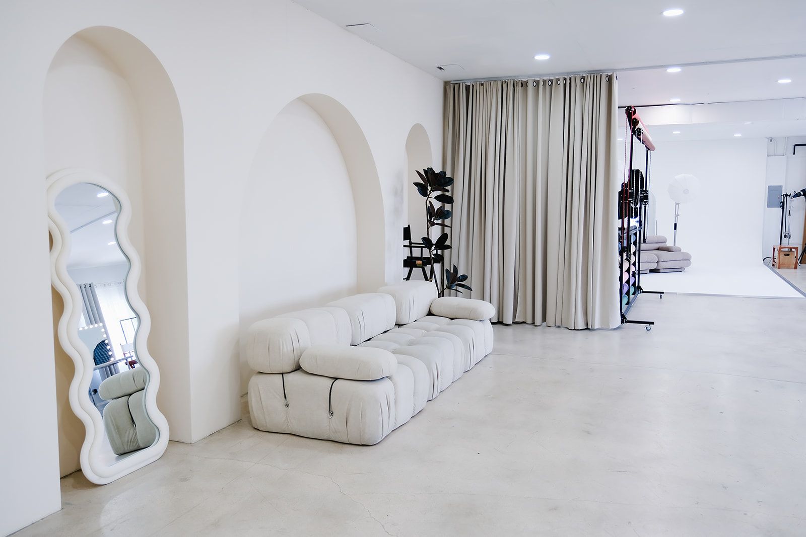 Creative Canvas Photo Studio Miami