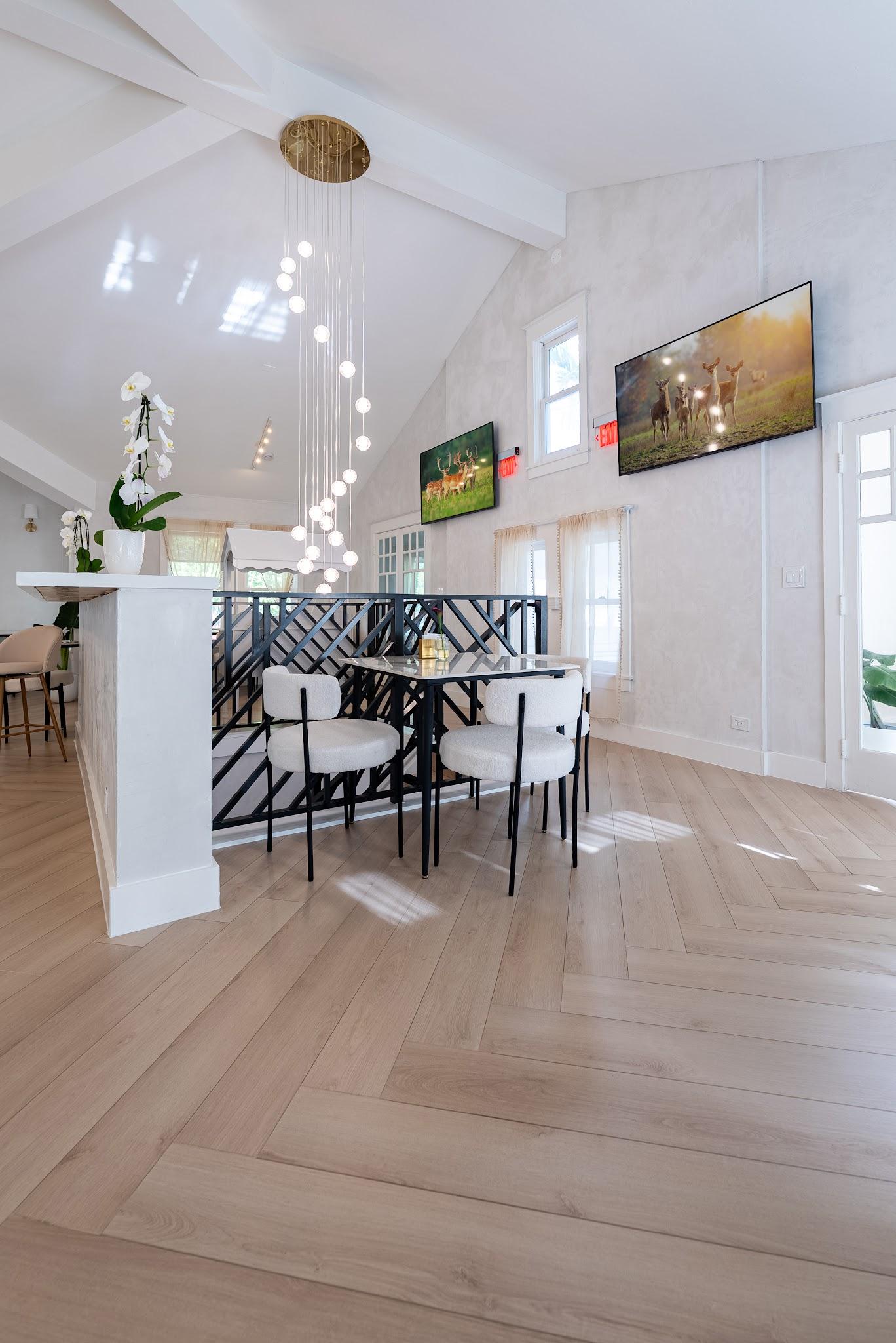 LOULOU HOUSE