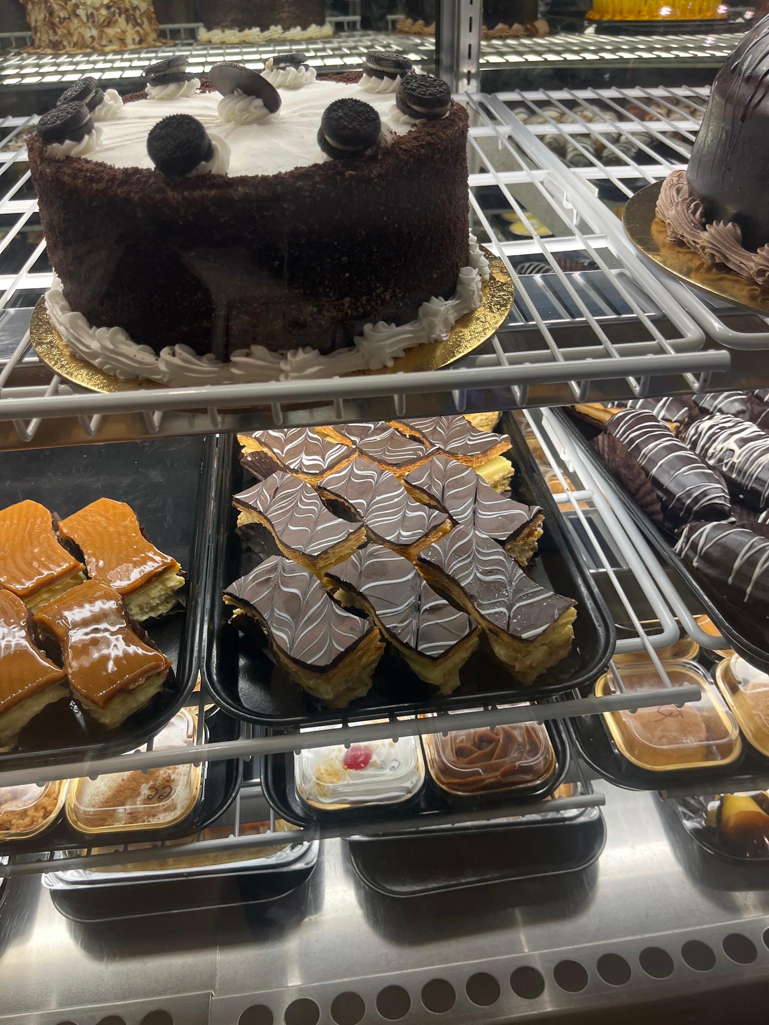 Pinecrest Bakery - Miami River